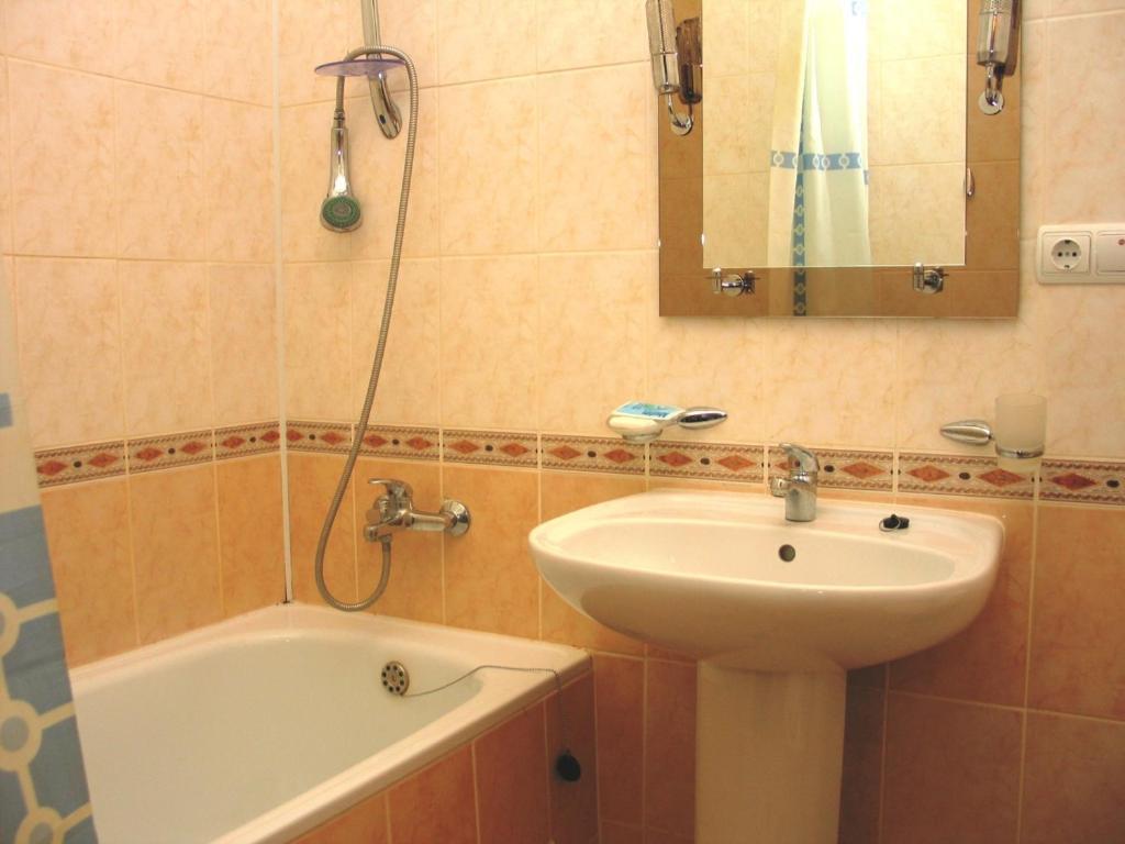 Duet Hotel Uzhhorod Værelse billede